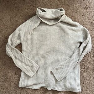 Joie- Sweater​​​​​​​​​